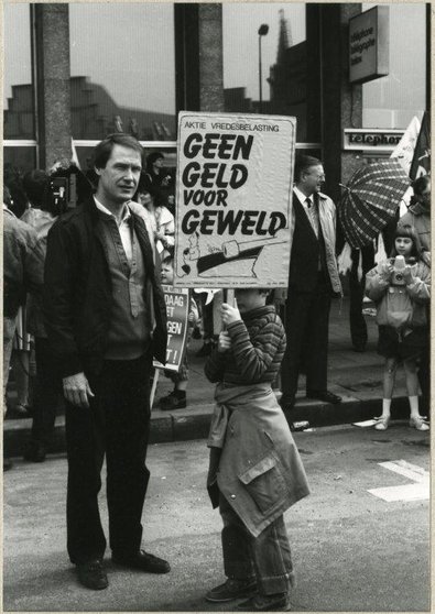 Betogers-tegen-kernwapens-Brussel-1983
