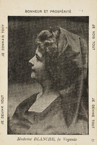 Postkaart_Madame_BLANCHE_la_Voyante_Collectie_Nikolaas_Martens