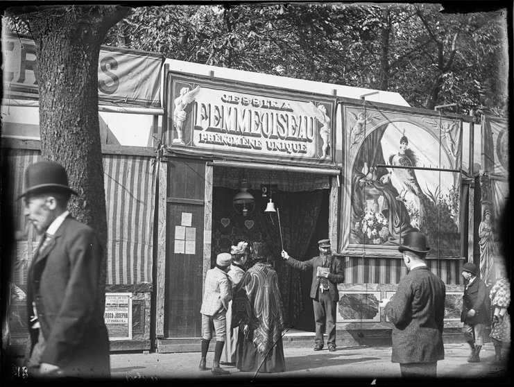 Oktoberfoor-Luik-1891-fotograaf-Jules-Martiny-collectie-Musee-de-la-vie-Wallonne-Province-de-Liege