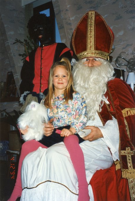 incident natuurlijk Filosofisch Meisje op schoot bij Sinterklaas, 1994 | Huis van Alijn
